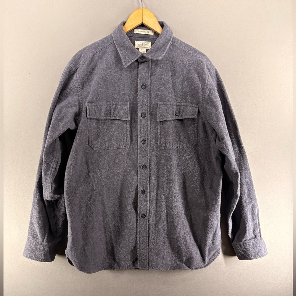 L.L. Bean Men's Button-Down Shirt Jacket in Charcoal Gray